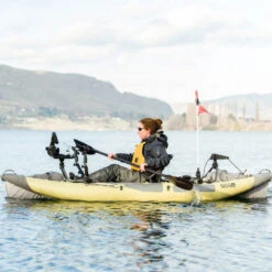 Advanced Elements KAYAK GONFLABLE STRAITEDGE ANGLER PRO -Minn Kota Soldes Magasin kayak gonflable straitedge angler pro 4