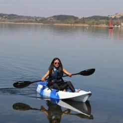 KAYAK MARGOUILLET SIT ON TOP 1 PLACE ANGLER BLEU ET BLANC 21 KAYAK MARGOUILLET SIT ON TOP 1 PLACE ANGLER BLEU ET BLANC -Minn Kota Soldes Magasin kayak margouillet sit on top 1 place angler bleu et blanc 7