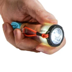 UCO LANTERNE ET LAMPE TORCHE LED ULTRA LEGERE LESCHI -Minn Kota Soldes Magasin lanterne et lampe torche led ultra legere leschi 2